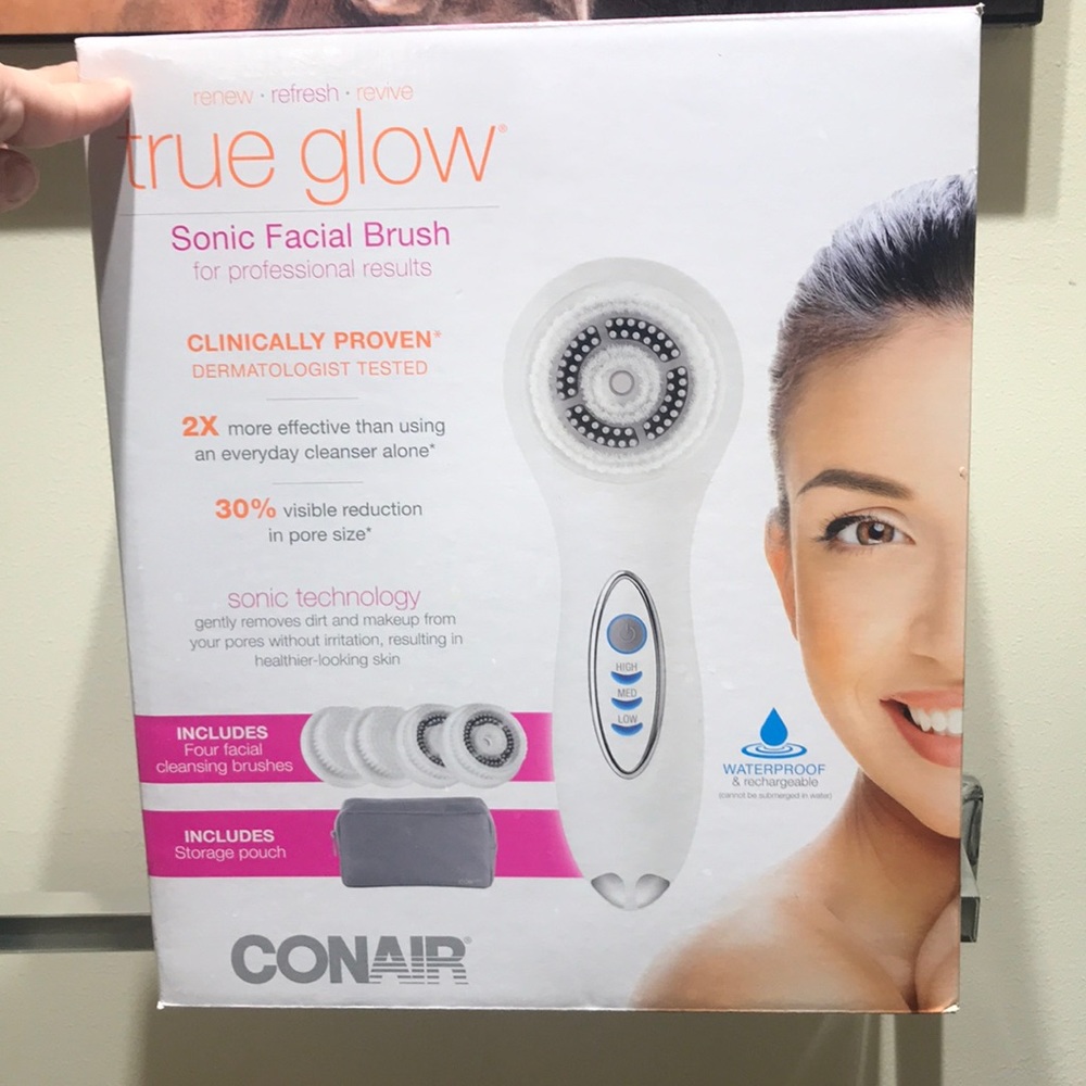 Facial brush cleanser